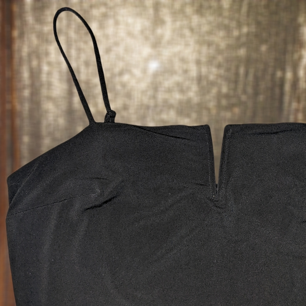 🎂 3/$15 NWOT Express V-Wire Crop Tank Top, Women's Size M (Copy) - Picture 2 of 5